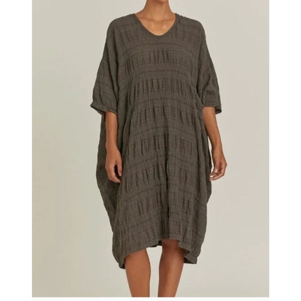 BLACK CRANE Sz S Small Crinkle Textured Rec Dress Taupe Brown